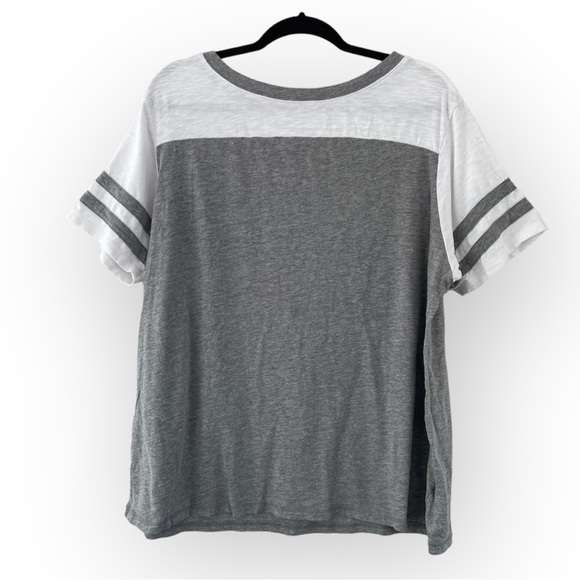 Torrid Grey Colorblock Tee - Picture 2 of 4